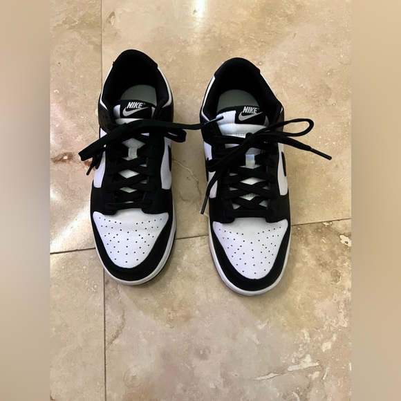 Nike Dunks - Picture 3 of 6